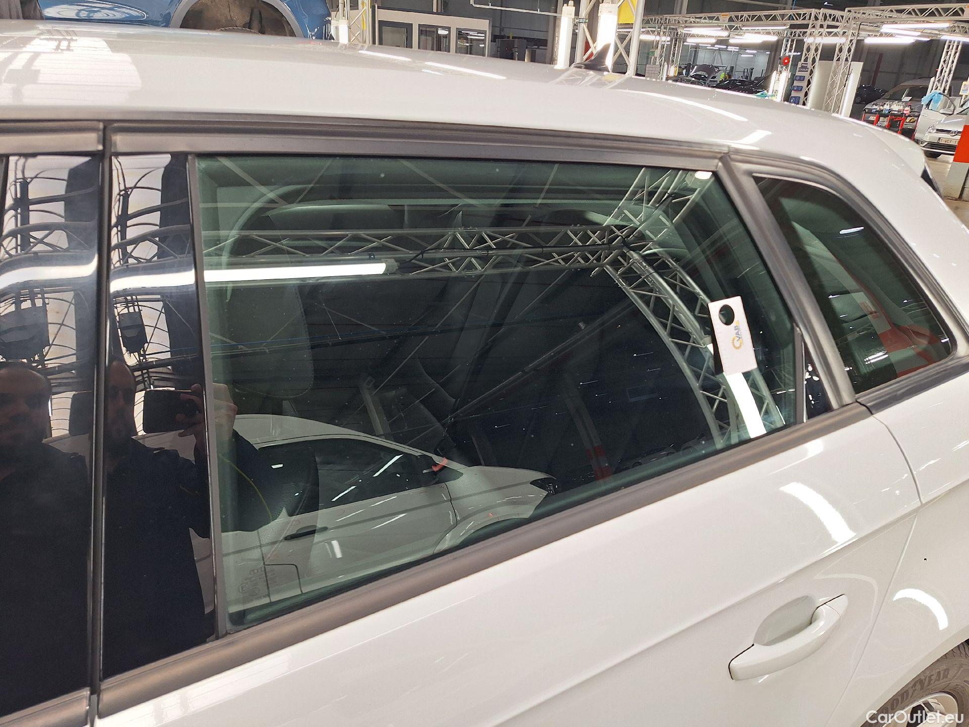  Audi  A3 Audi,  Sportback FL'16, Audi  Sportback 1.6 30 TDi 85kW 5d #4