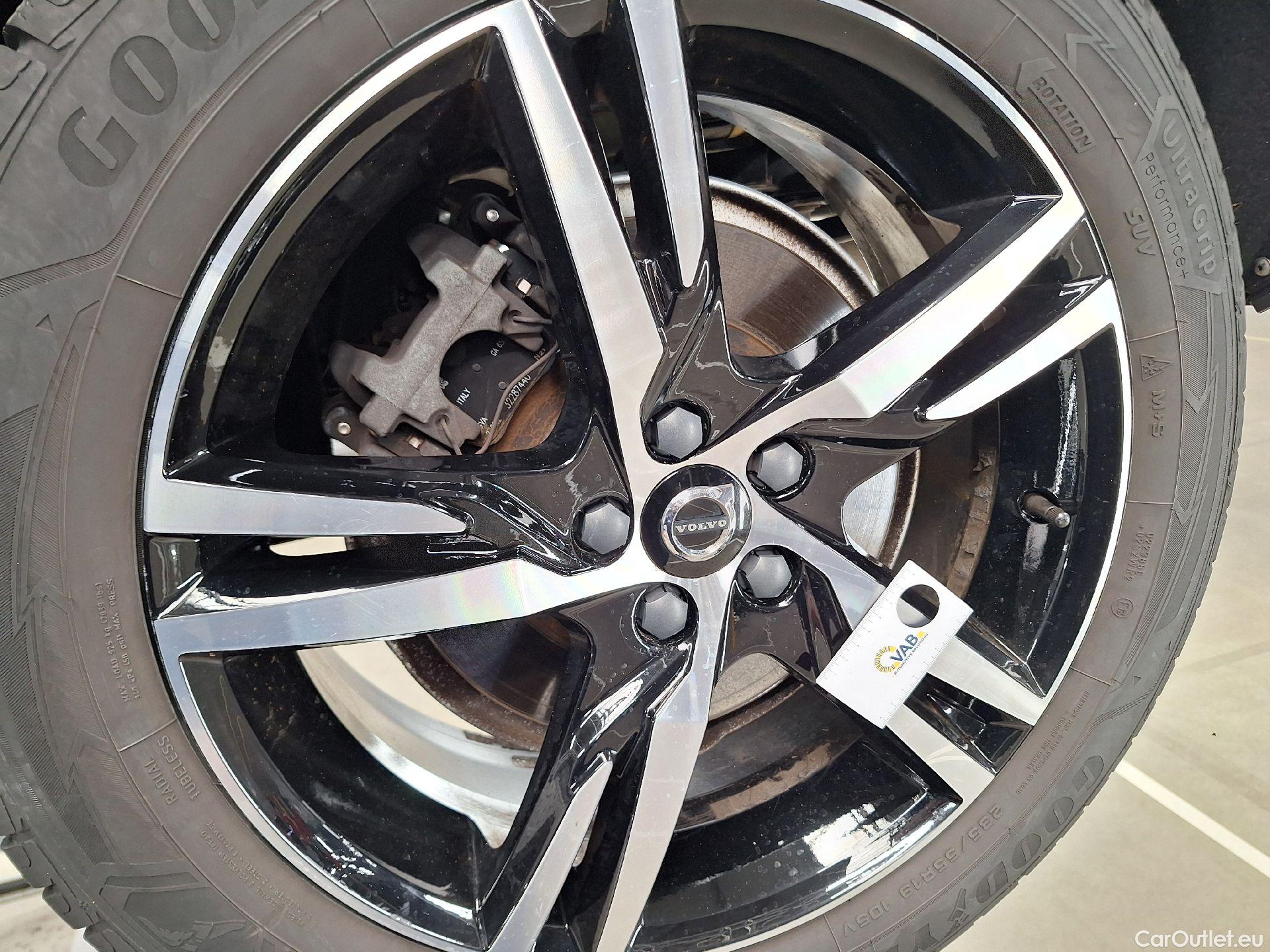  Volvo  XC60 Volvo,  FL'21, Volvo  B4 D Geartronic R-Design 5d #54