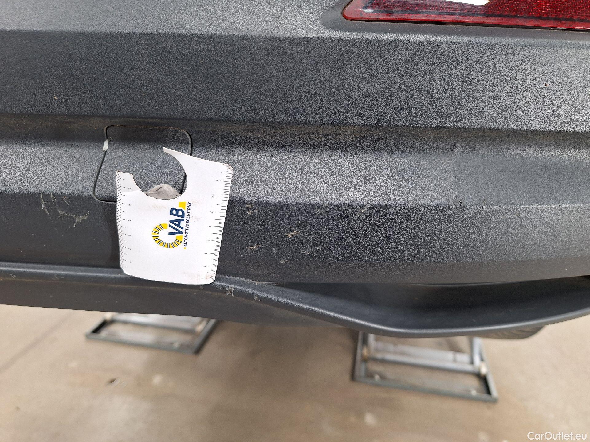  Audi  Q3 Audi,  '18, Audi  35 TDI S Tronic Business Edition 5d #15