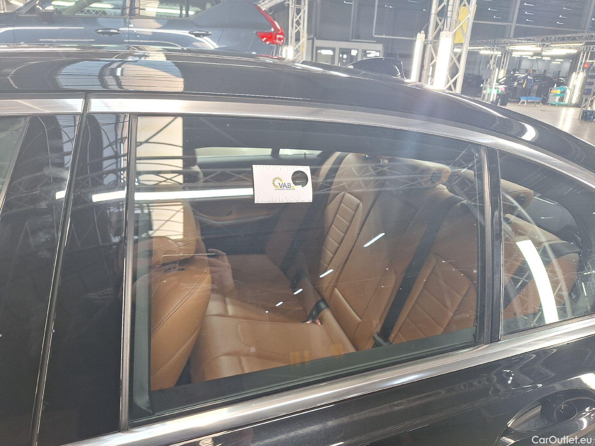  Bmw  Serie 3 BMW, 3-serie '18, BMW 3 Reeks Berline 318dA (110 kW) 4d #3