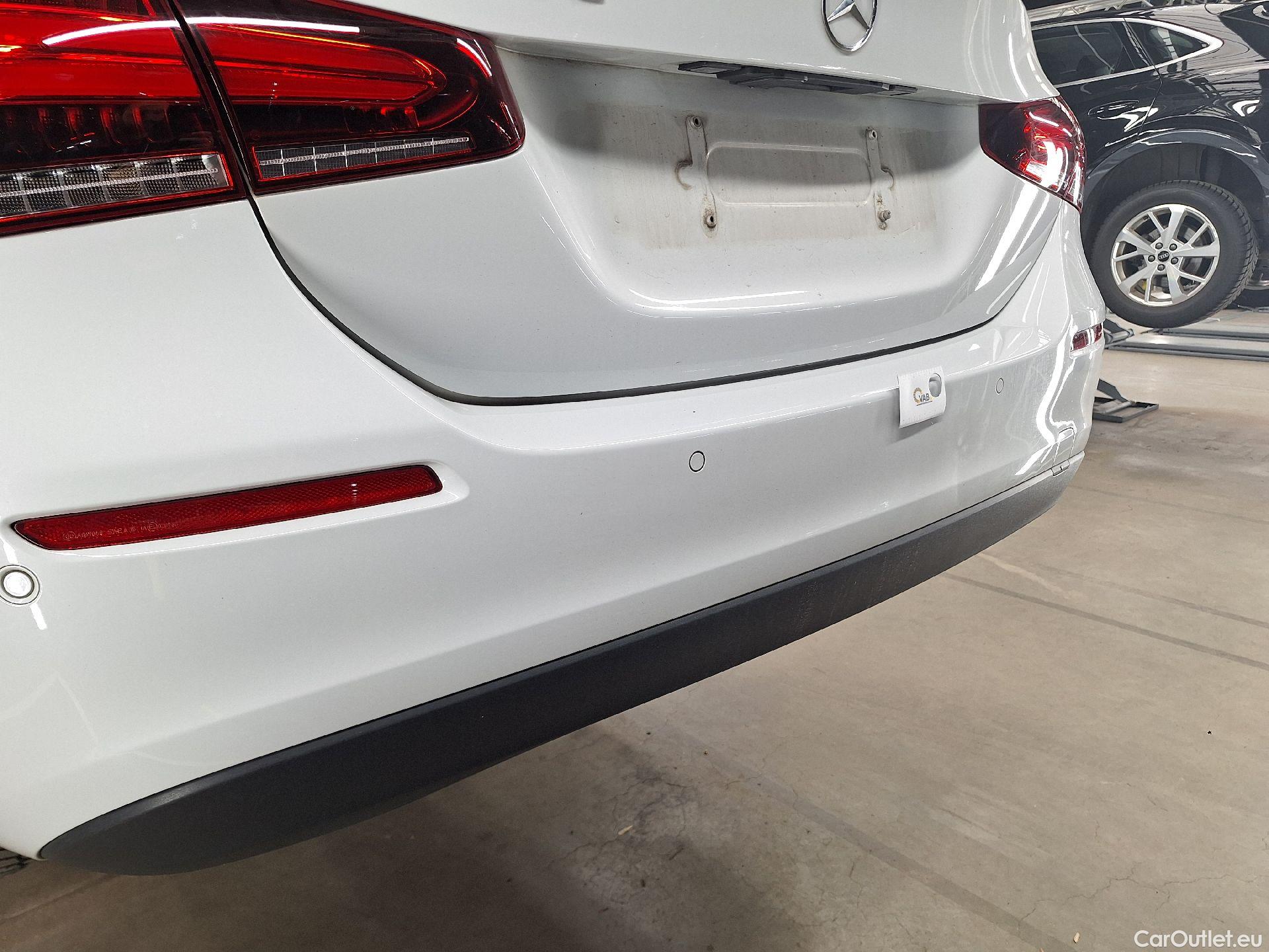  Mercedes  A-Klasse Mercedes, A-Class Berline '18, Mercedes-Benz  Limousine A 180 d DCT Busin #14