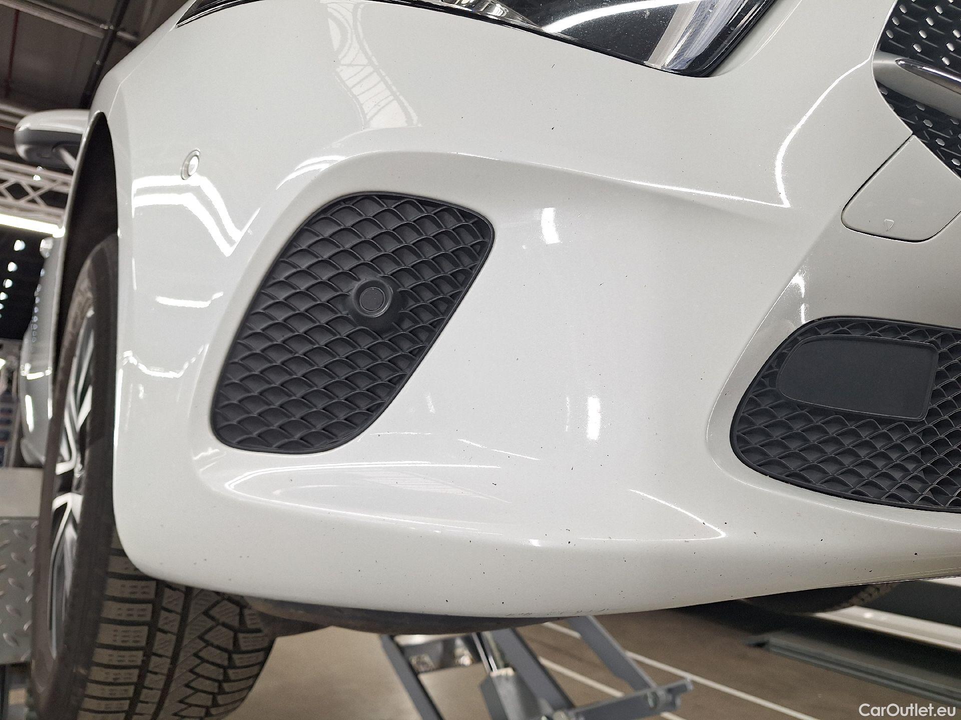  Mercedes  A-Klasse Mercedes, A-Class Berline '18, Mercedes-Benz  Limousine A 180 d DCT Busin #25