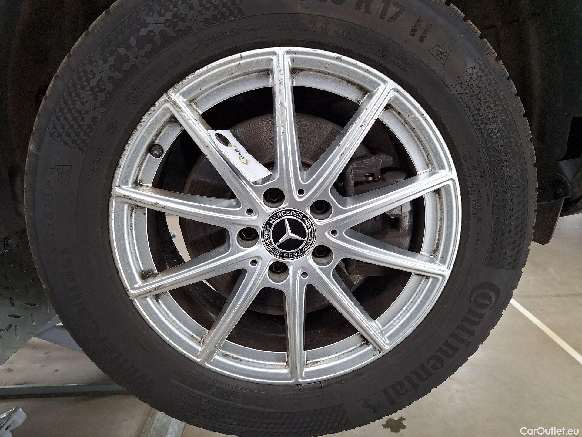  Mercedes  GLA Mercedes,  '20, Mercedes-Benz   180 d Business Solution 5d #24