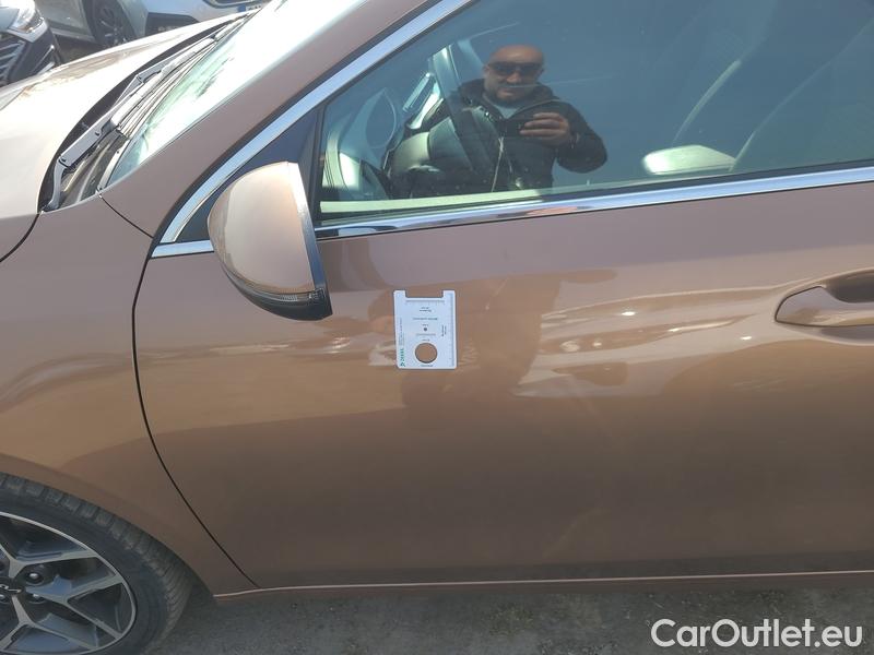  KIA  Cee'd Ceed  (CD) (2018->) Ceed SW 1.5 T-GDI 118 Top AT #5