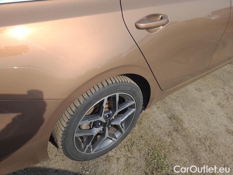  KIA  Cee'd Ceed  (CD) (2018->) Ceed SW 1.5 T-GDI 118 Top AT #8