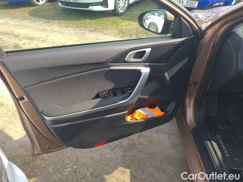  KIA  Cee'd Ceed  (CD) (2018->) Ceed SW 1.5 T-GDI 118 Top AT #4