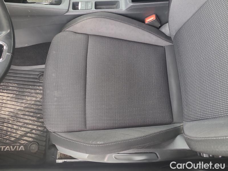  Skoda  Octavia  Combi (NX3)(2020) Oct.C.2.0TDI 110 4x4 Ambit AT #21