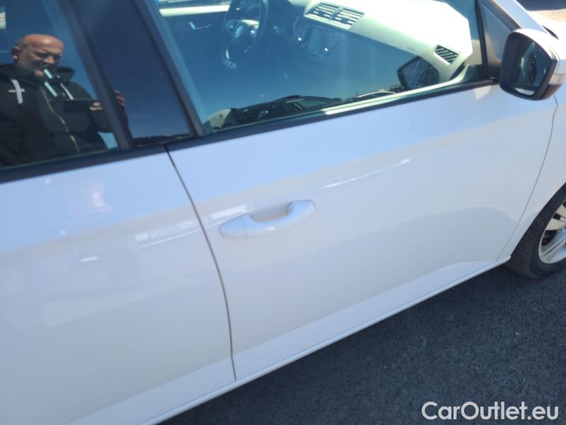  Skoda  Fabia  Combi (2015) Com.1.0TSI 70 Ambition 5d #9