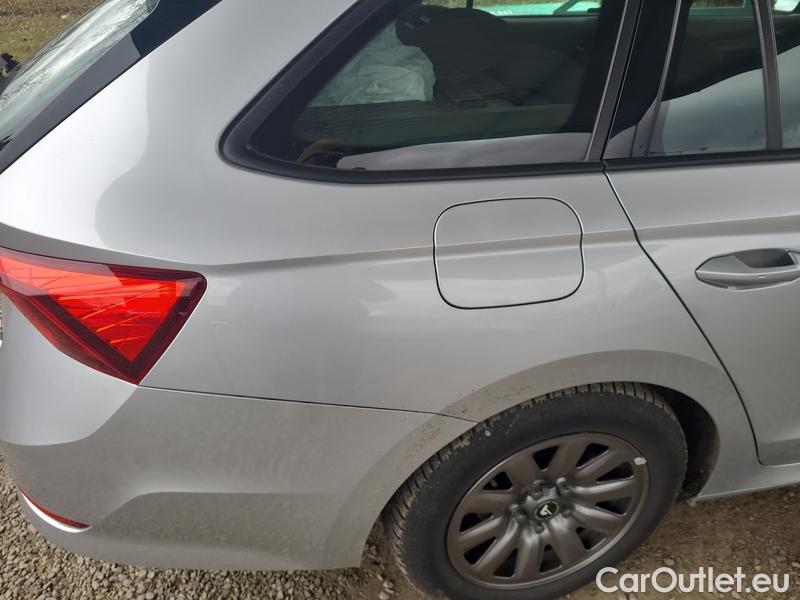  Skoda  Octavia  Combi (NX3)(2020) Oct.C.2.0TDI 110 4x4 Ambit AT #12