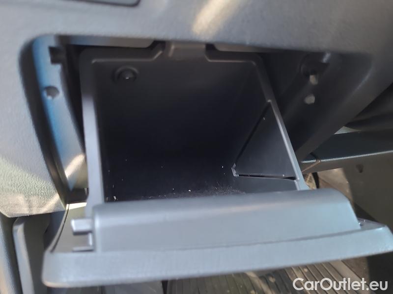  Skoda  Octavia  Combi (NX3)(2020) Oct.Combi 2.0TDI 85 Ambition #8