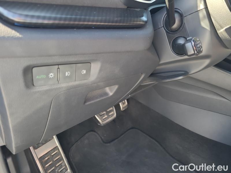  Skoda  Octavia  Combi (NX3)(2020) Oct.C. 2.0TDI 147 RS 4x4 AT #7