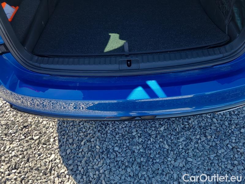  Skoda  Octavia  Combi (NX3)(2020) Oct.C. 2.0TDI 147 RS 4x4 AT #12