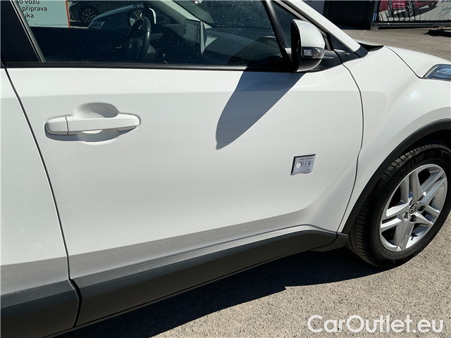  Toyota  C-HR  1.8 Hybrid 90 Comfort AT #3