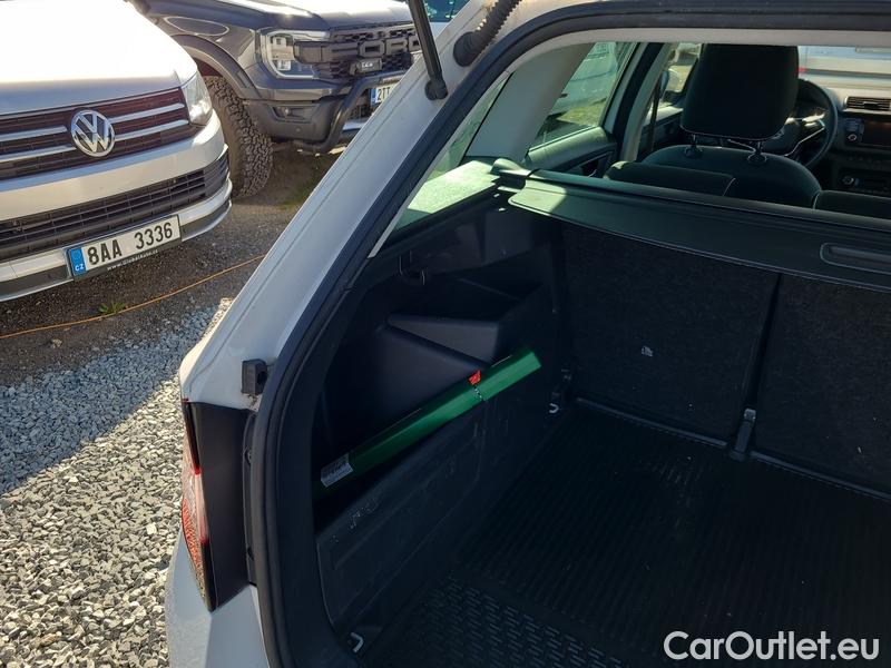  Skoda  Fabia  Combi (2015) Com.1.0TSI 70 Ambition 5d #8