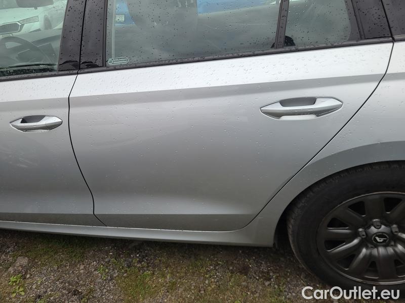  Skoda  Octavia  Combi (NX3)(2020) Oct.C.2.0TDI 110 4x4 Ambit AT #24