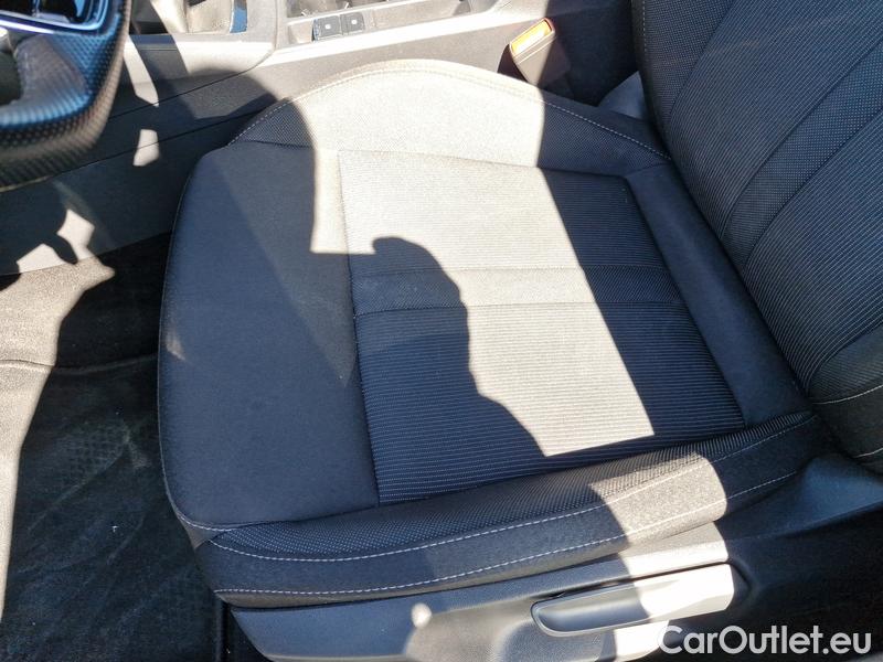  Skoda  Octavia  Lim. (NX3)(2020) Oct.2.0TDI 110 Style 5d #10