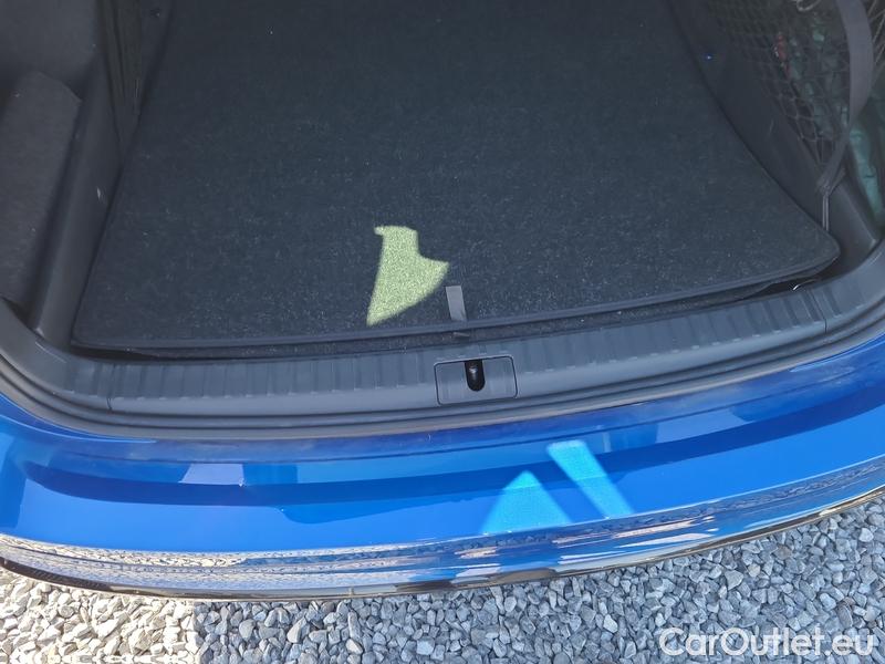  Skoda  Octavia  Combi (NX3)(2020) Oct.C. 2.0TDI 147 RS 4x4 AT #11