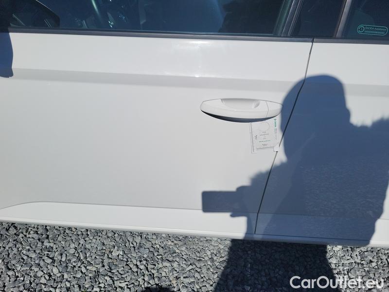  Skoda  Fabia  Combi (2015) Com.1.0TSI 70 Ambition 5d #3