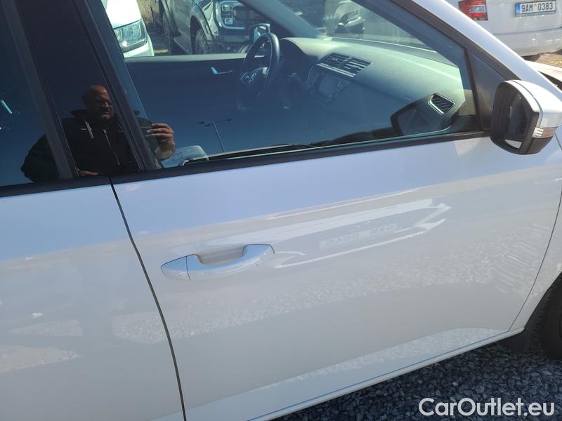  Skoda  Fabia  Combi (2015) Com.1.0TSI 70 Ambition 5d #13