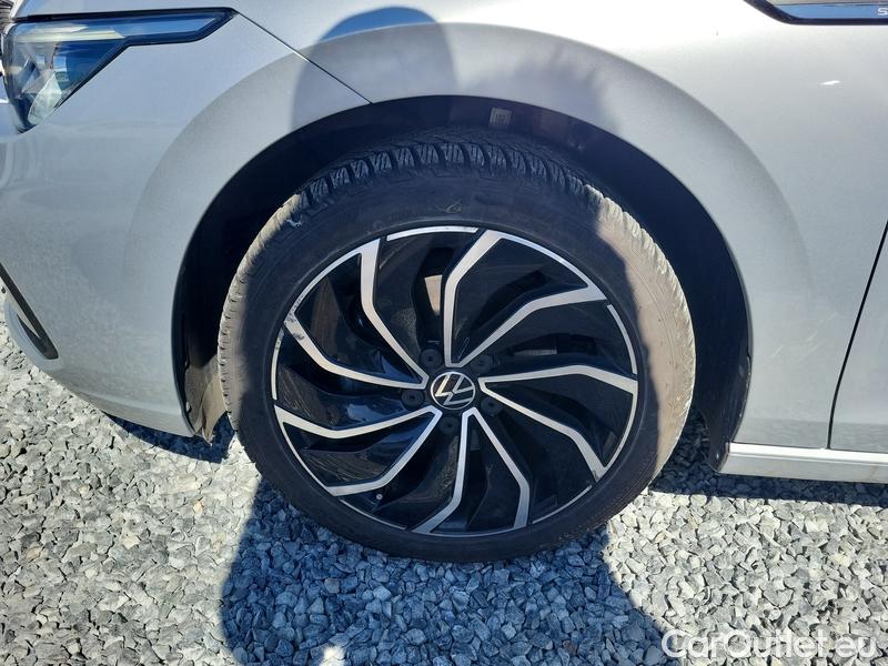  Volkswagen  Golf  VII Variant  (BV5)(2017->) Var.1.5TSI 96 Style AT 5d #8