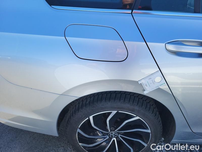  Volkswagen  Golf  VII Variant  (BV5)(2017->) Var.1.5TSI 96 Style AT 5d #17