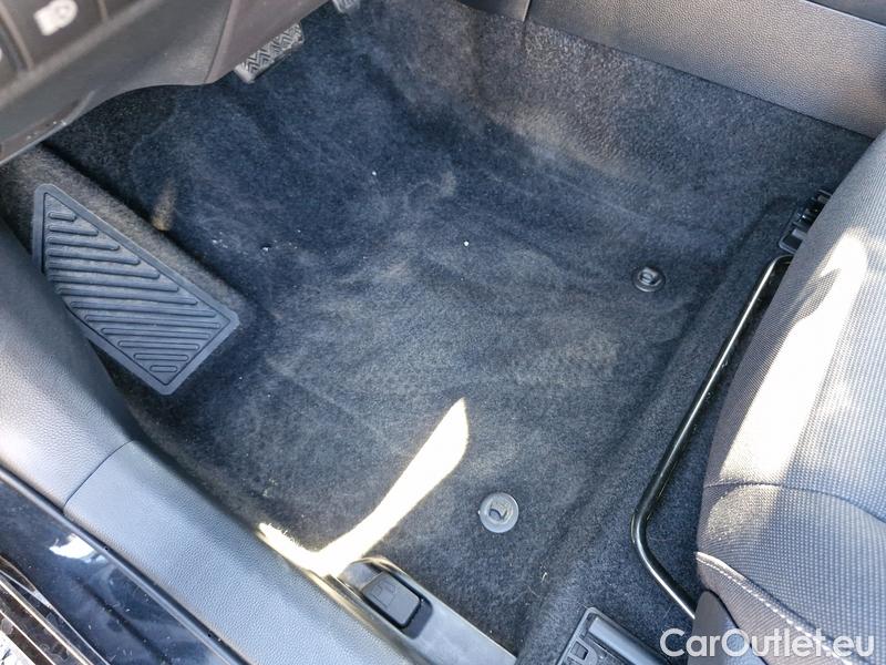  Toyota  Corolla  TouringSports (E21) (2019)  TS 2.0Hyb.Com.T.S.T.AT #13