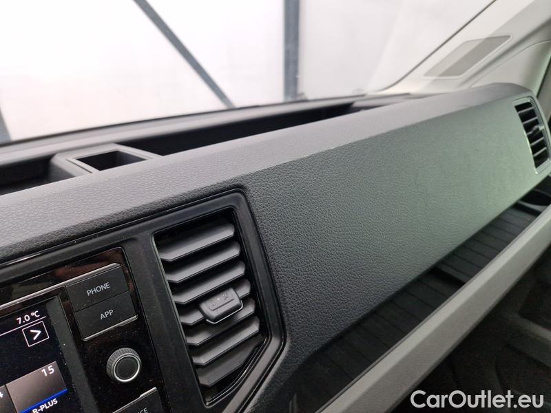  Volkswagen  Crafter  LCV (SY)  (2017-->)  30 103 stred rozvor #17