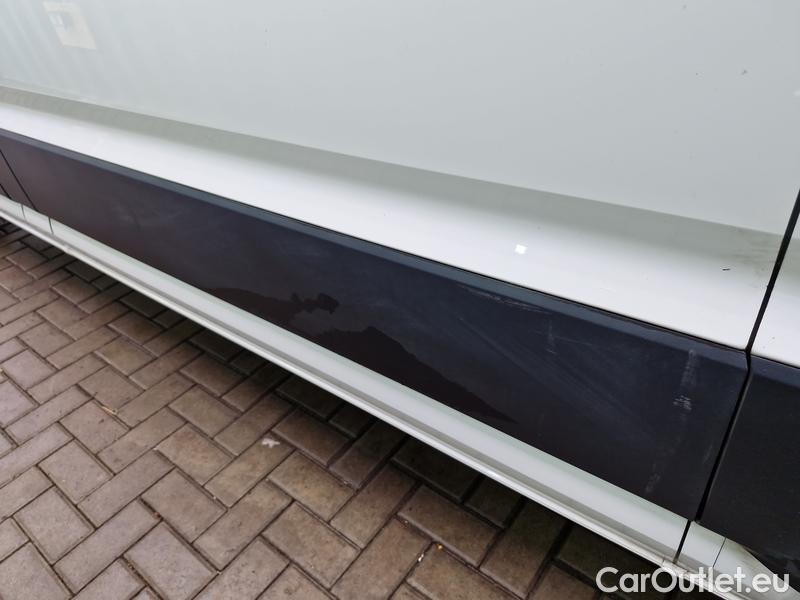  Volkswagen  Crafter  LCV (SY)  (2017-->)  30 103 stred rozvor #7