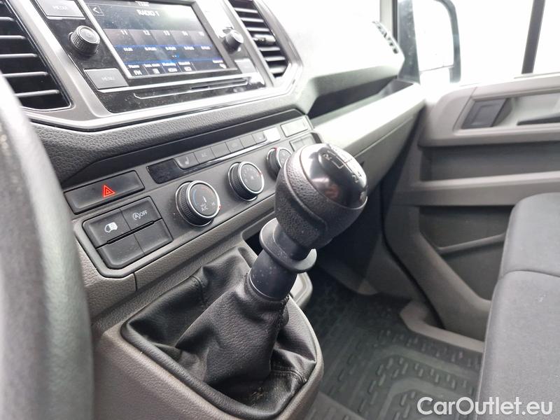  Volkswagen  Crafter  LCV (SY)  (2017-->)  30 103 stred rozvor #15