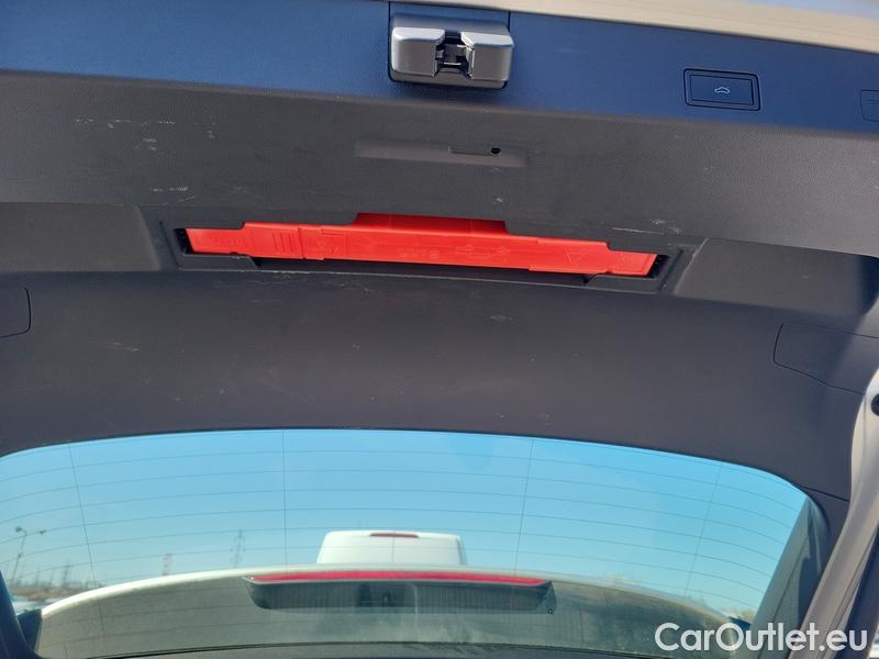  Volkswagen  Golf  VII Variant  (BV5)(2017->) Var.1.5TSI 96 Style AT 5d #12