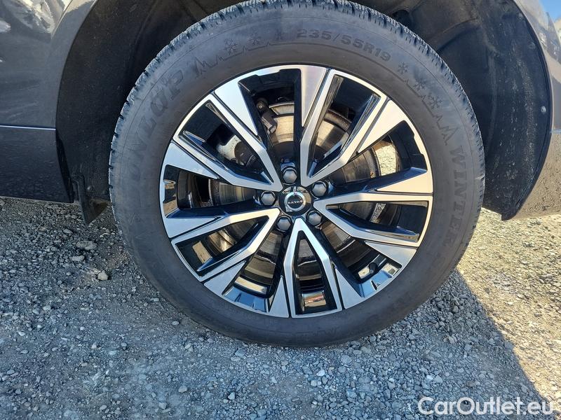  Volvo  XC60  (2008)  B4 B Core AT 5d #4