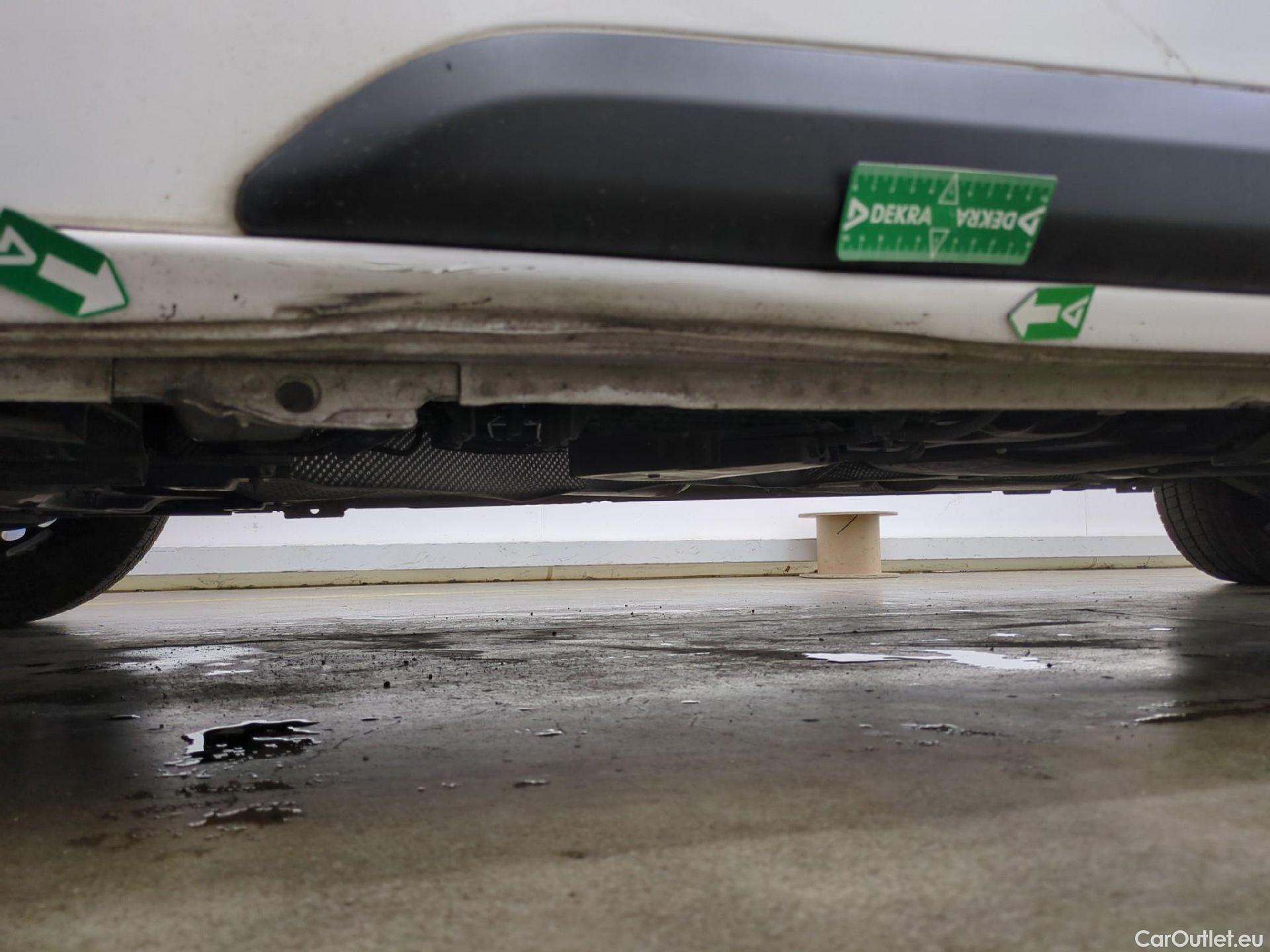  Citroen  Jumpy CITROEN  / 2016 / 4P / Fourgon tôlé XL BlueHDi 120 S&S BVM6 (340 Nm) Driver #21