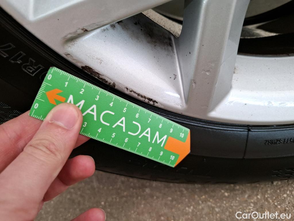  Nissan  Juke NISSAN  / 2019 / 5P / Crossover DIG-T 114 DCT Business+ #3