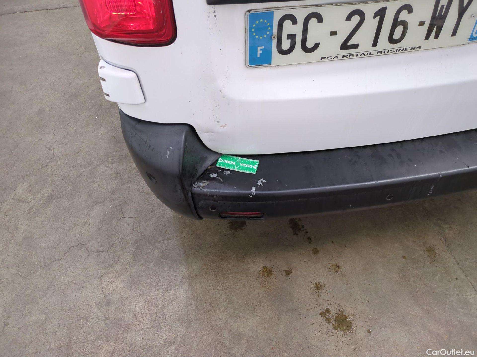  Citroen  Jumpy CITROEN  / 2016 / 4P / Fourgon tôlé XL BlueHDi 120 S&S BVM6 (340 Nm) Driver #1