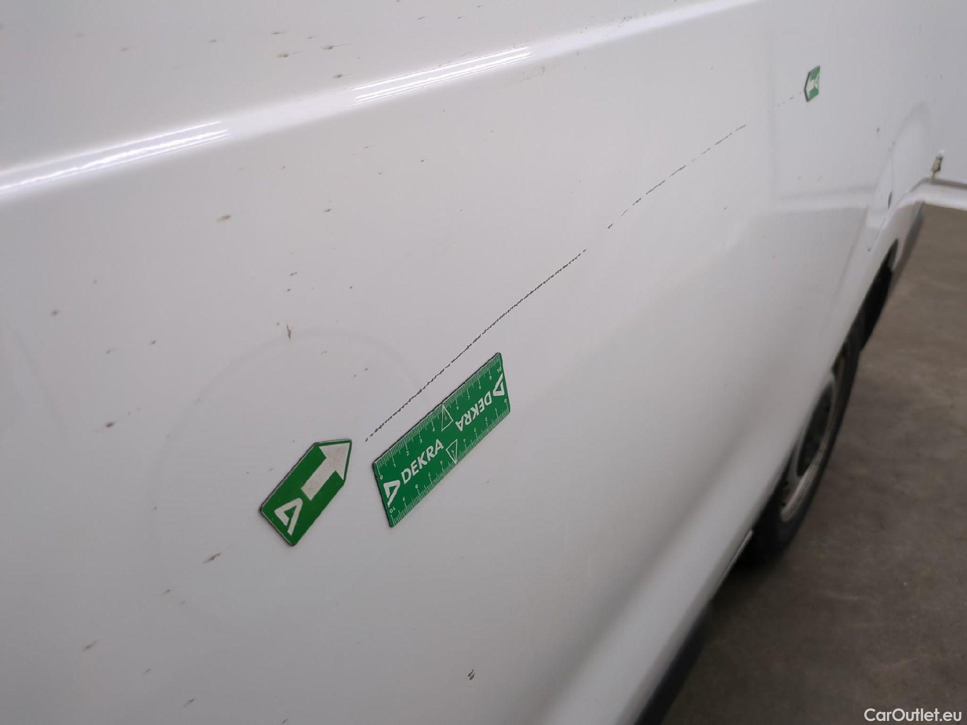  Citroen  Jumpy CITROEN  / 2016 / 4P / Fourgon tôlé XL BlueHDi 120 S&S BVM6 (340 Nm) Driver #26