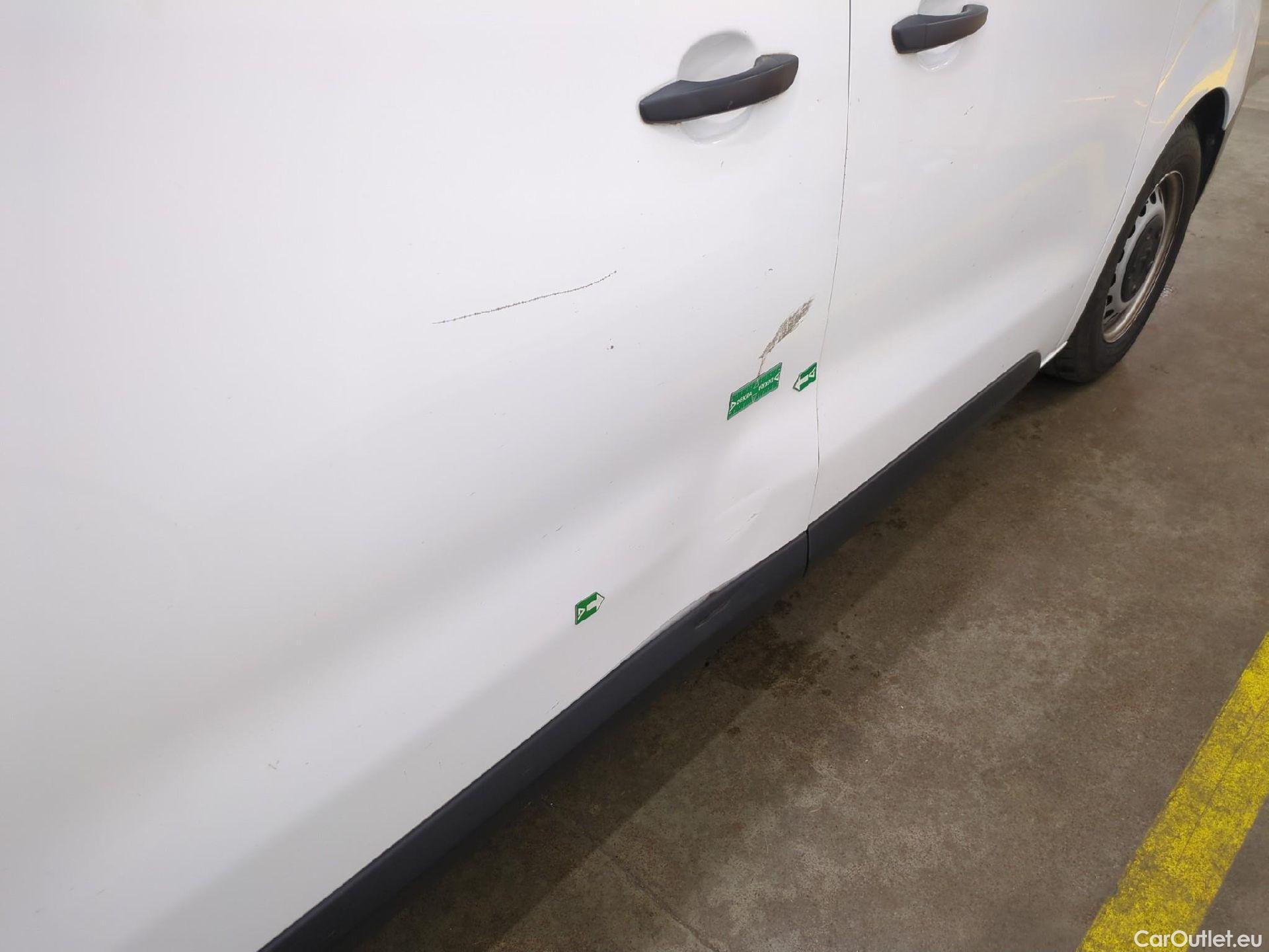  Citroen  Jumpy CITROEN  / 2016 / 4P / Fourgon tôlé XL BlueHDi 120 S&S BVM6 (340 Nm) Driver #15