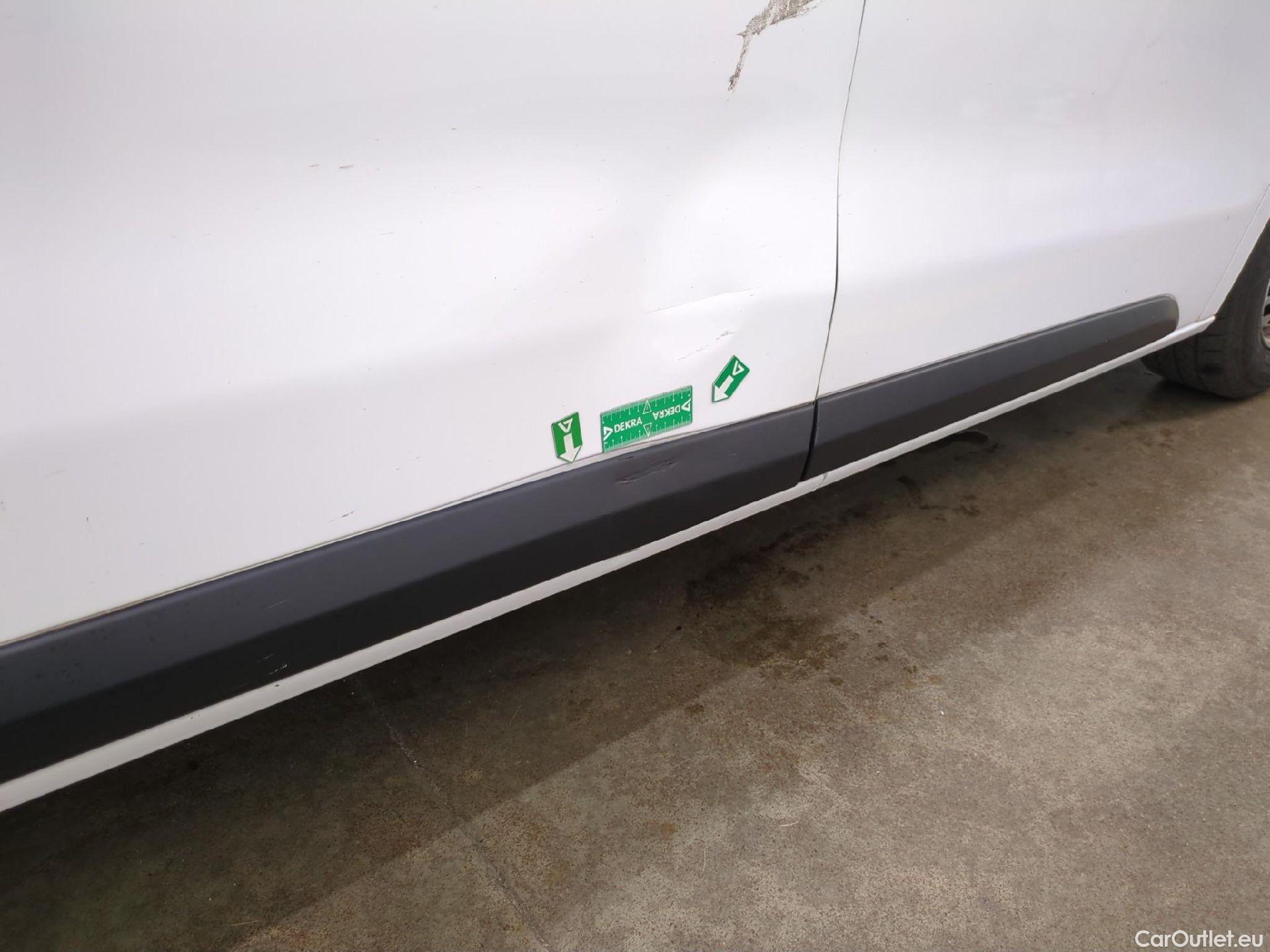  Citroen  Jumpy CITROEN  / 2016 / 4P / Fourgon tôlé XL BlueHDi 120 S&S BVM6 (340 Nm) Driver #12