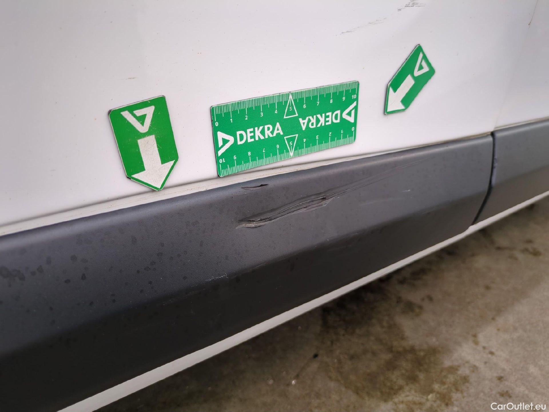  Citroen  Jumpy CITROEN  / 2016 / 4P / Fourgon tôlé XL BlueHDi 120 S&S BVM6 (340 Nm) Driver #11