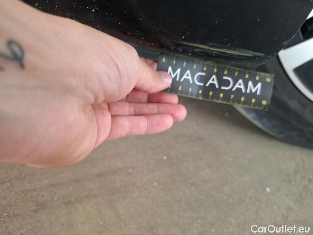  Mercedes  A-Klasse MERCEDES-BENZ Classe A Compact / 2018 / 5P / Berline A 180 Progressive Line 7G-DCT #10