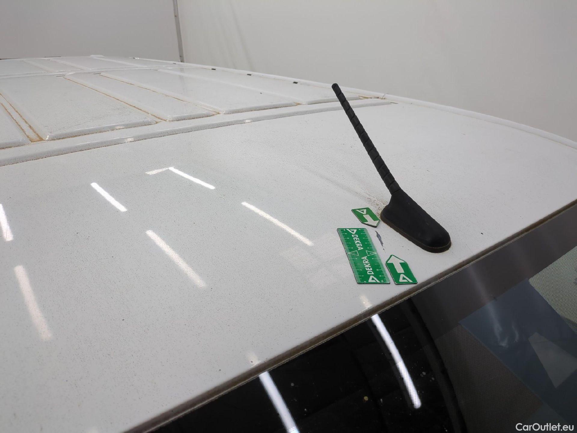  Citroen  Jumpy CITROEN  / 2016 / 4P / Fourgon tôlé XL BlueHDi 120 S&S BVM6 (340 Nm) Driver #19