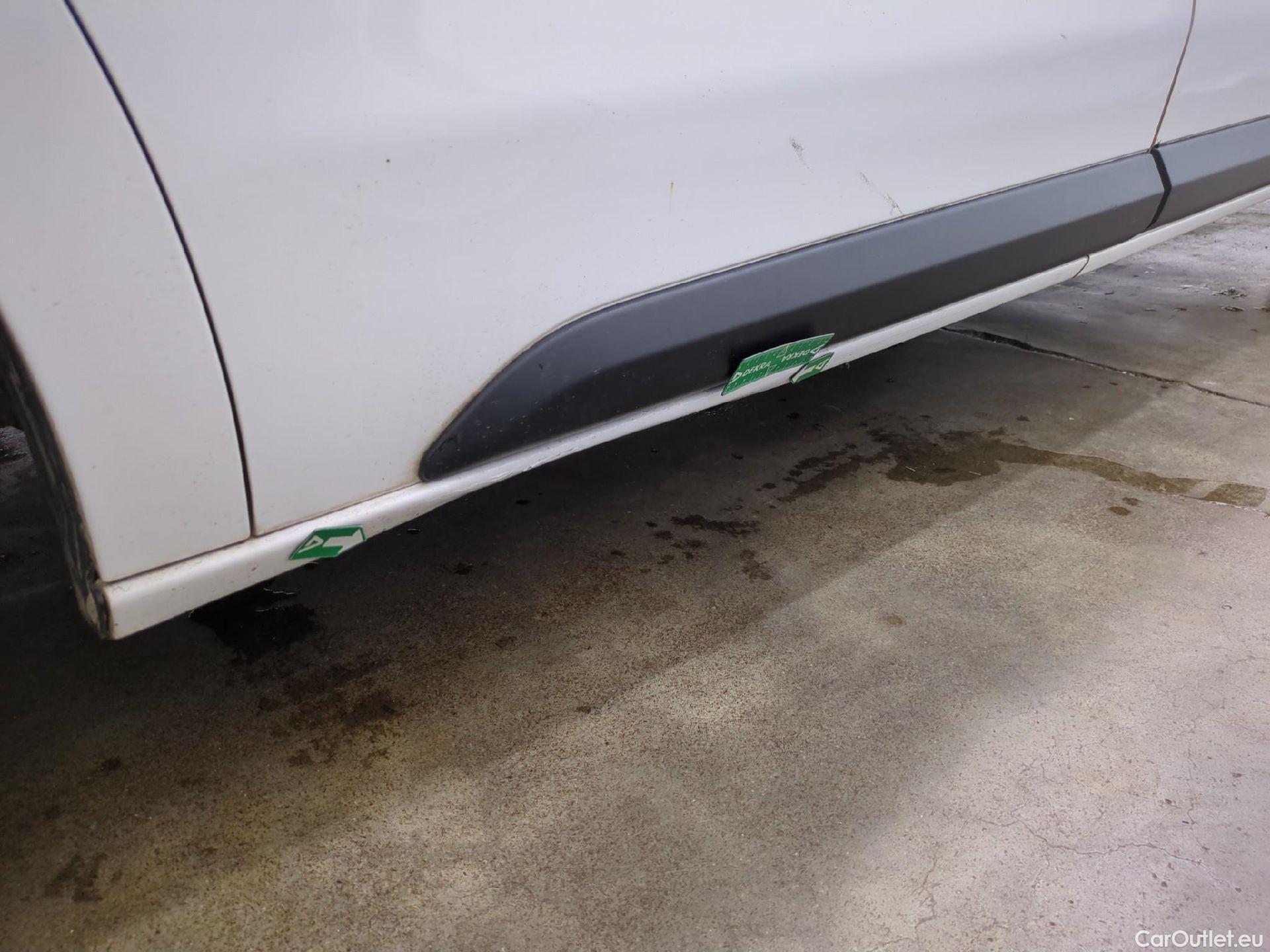  Citroen  Jumpy CITROEN  / 2016 / 4P / Fourgon tôlé XL BlueHDi 120 S&S BVM6 (340 Nm) Driver #22