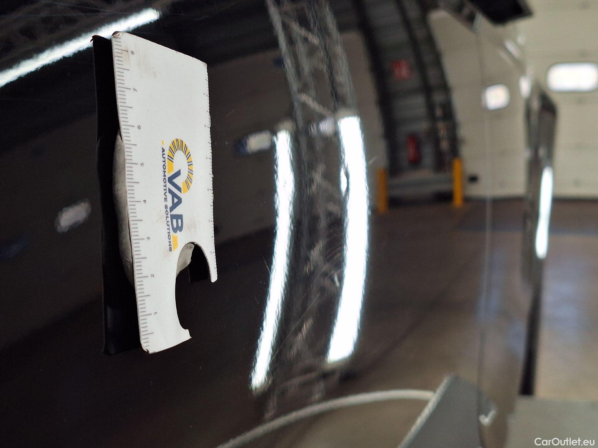  Land Rover  Range Rover Evoque Land Rover, RR.Evoque '18, Land Rover  D150 FWD Man 5d #27