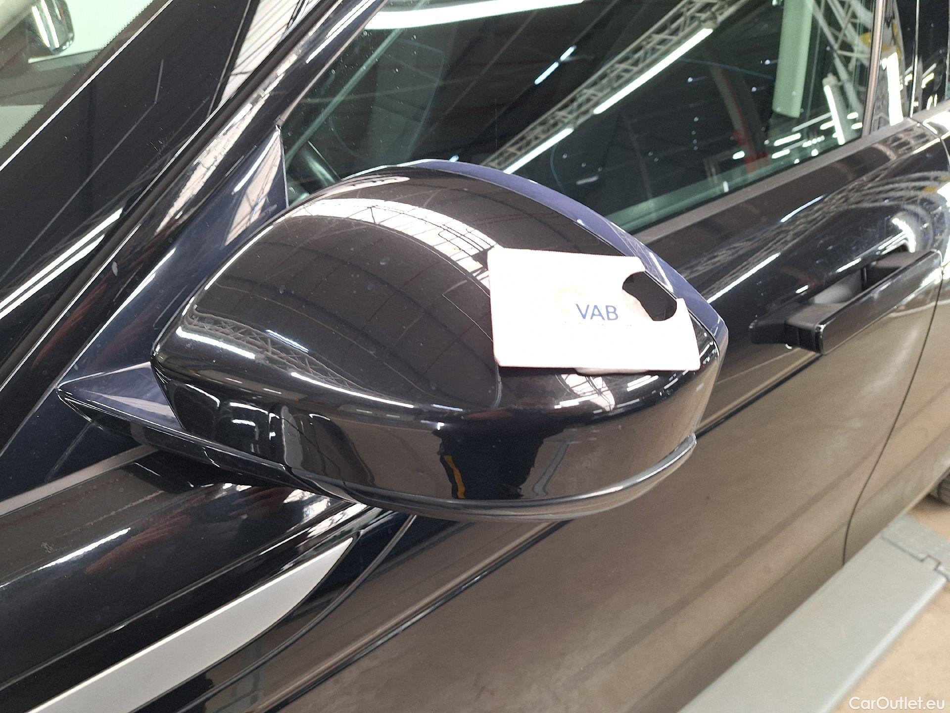  Land Rover  Range Rover Evoque Land Rover, RR.Evoque '18, Land Rover  D150 FWD Man 5d #43