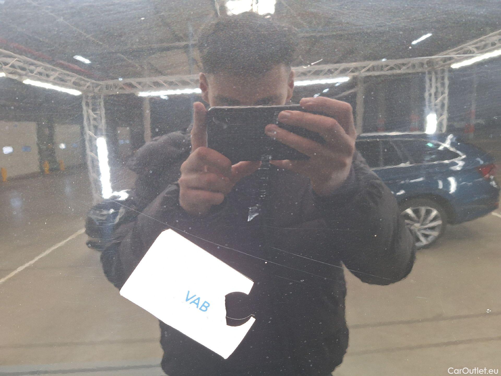  Land Rover  Range Rover Evoque Land Rover, RR.Evoque '18, Land Rover  D150 FWD Man 5d #10