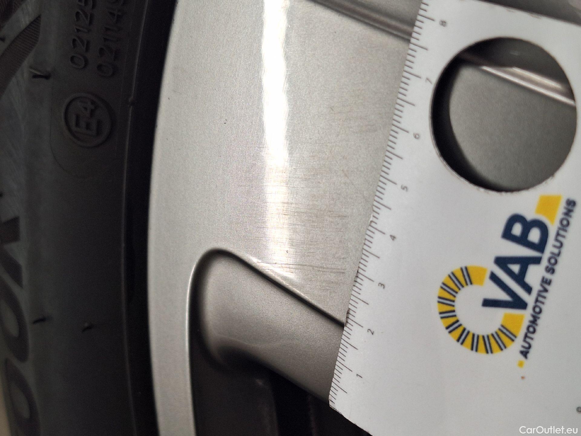  Bmw  Serie 1 BMW, 1-serie '19, BMW 1 Reeks Hatch 116d (85 kW) 5d #61