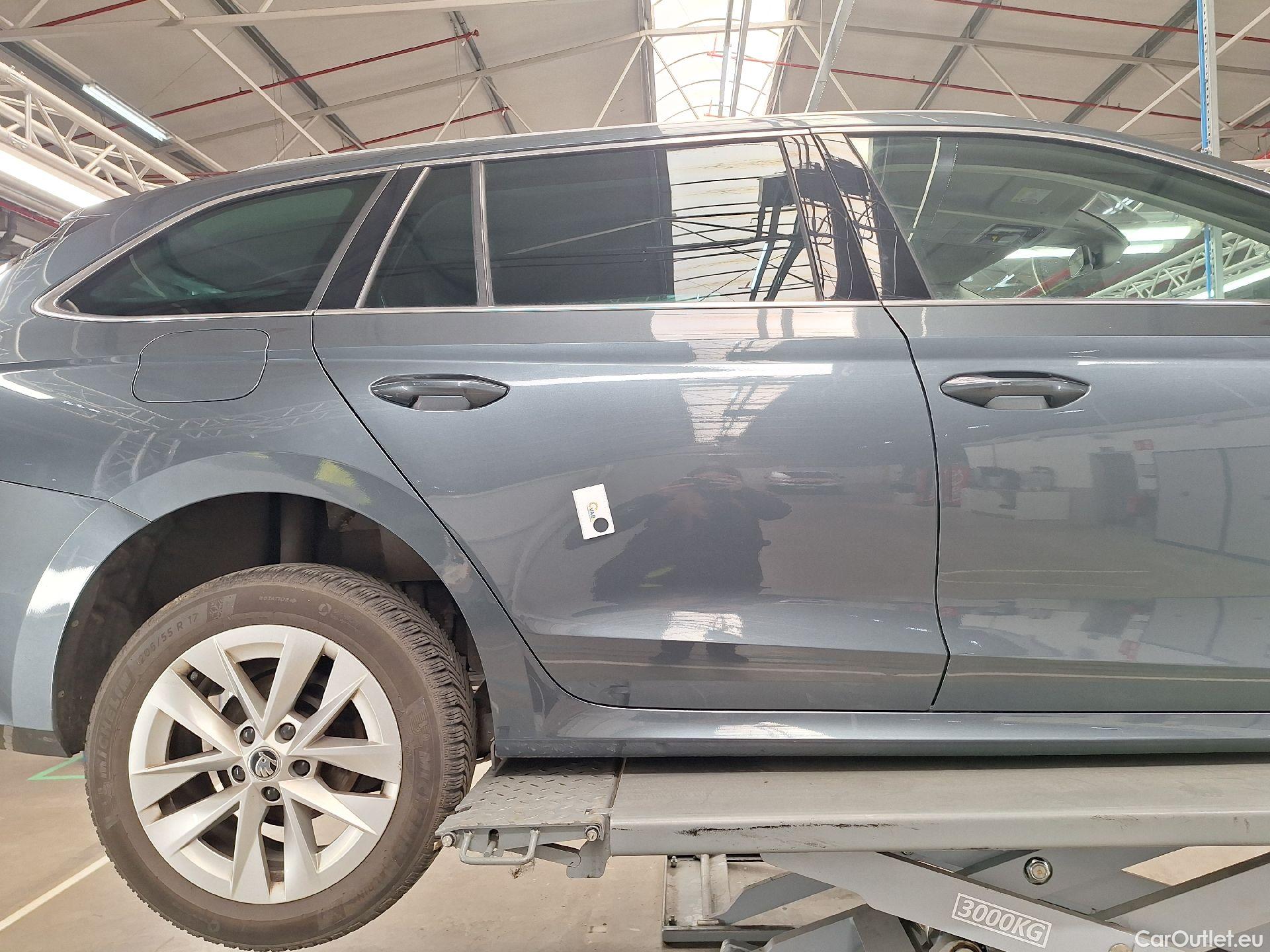  Skoda  Octavia Skoda,  Combi '20, Skoda  Combi 2.0 CRTDI 85kW DSG7 Clever 5d #48