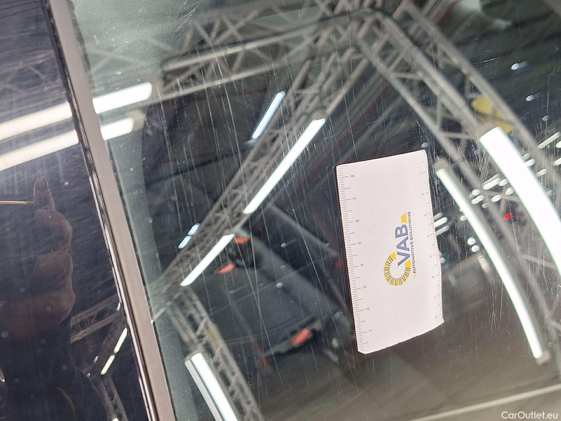  Bmw  Serie 3 BMW, 3-serie '18, BMW 3 Reeks Berline 318dA (110 kW) 4d #53