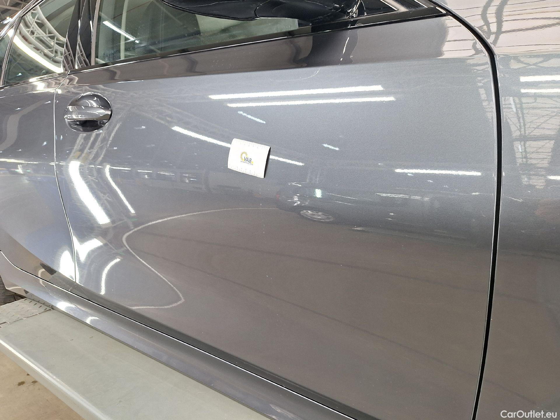  Bmw  Serie 3 BMW, 3-serie '18, BMW 3 Reeks Berline 318dA (110 kW) 4d #36