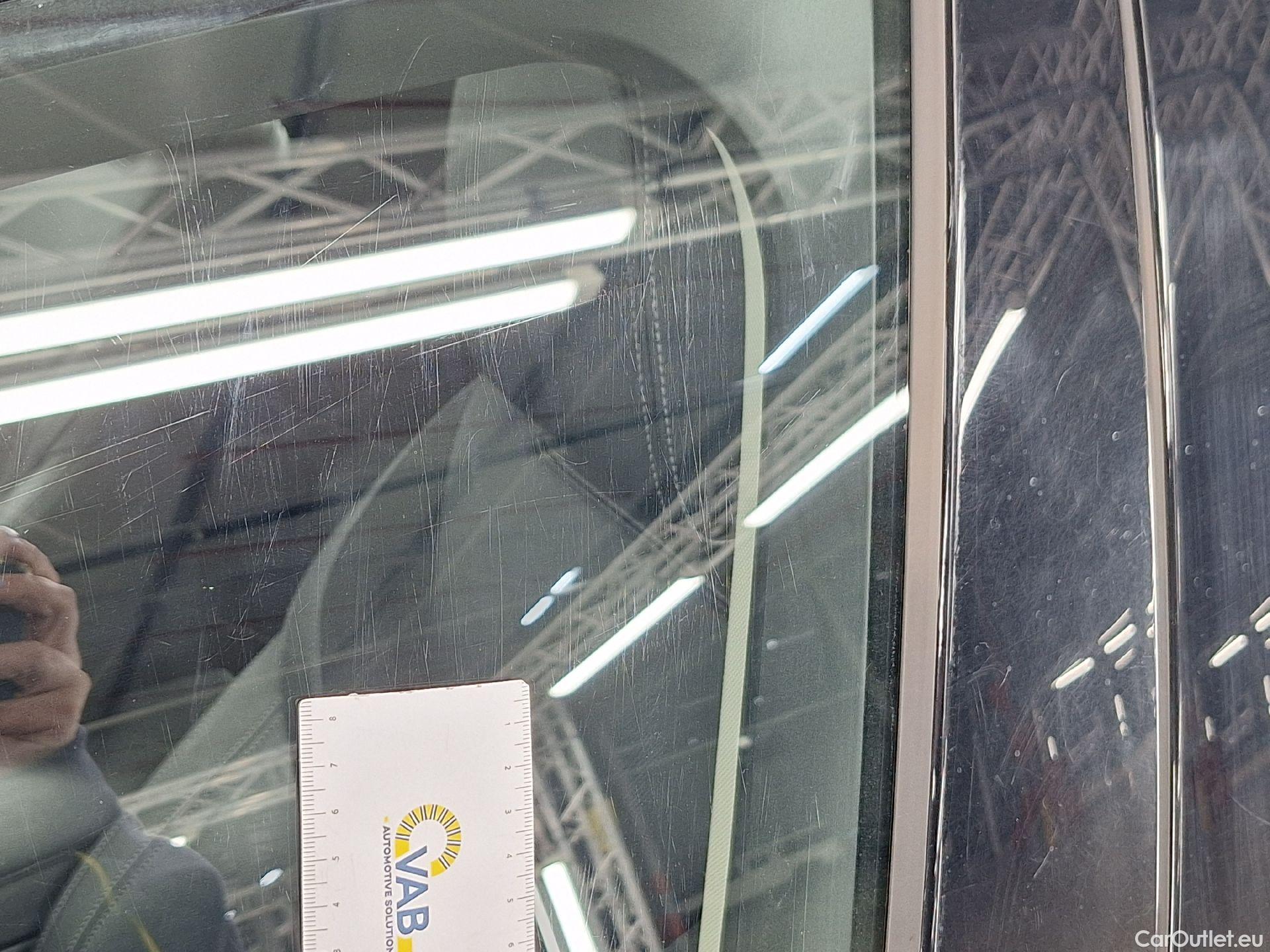  Bmw  Serie 3 BMW, 3-serie '18, BMW 3 Reeks Berline 318dA (110 kW) 4d #48