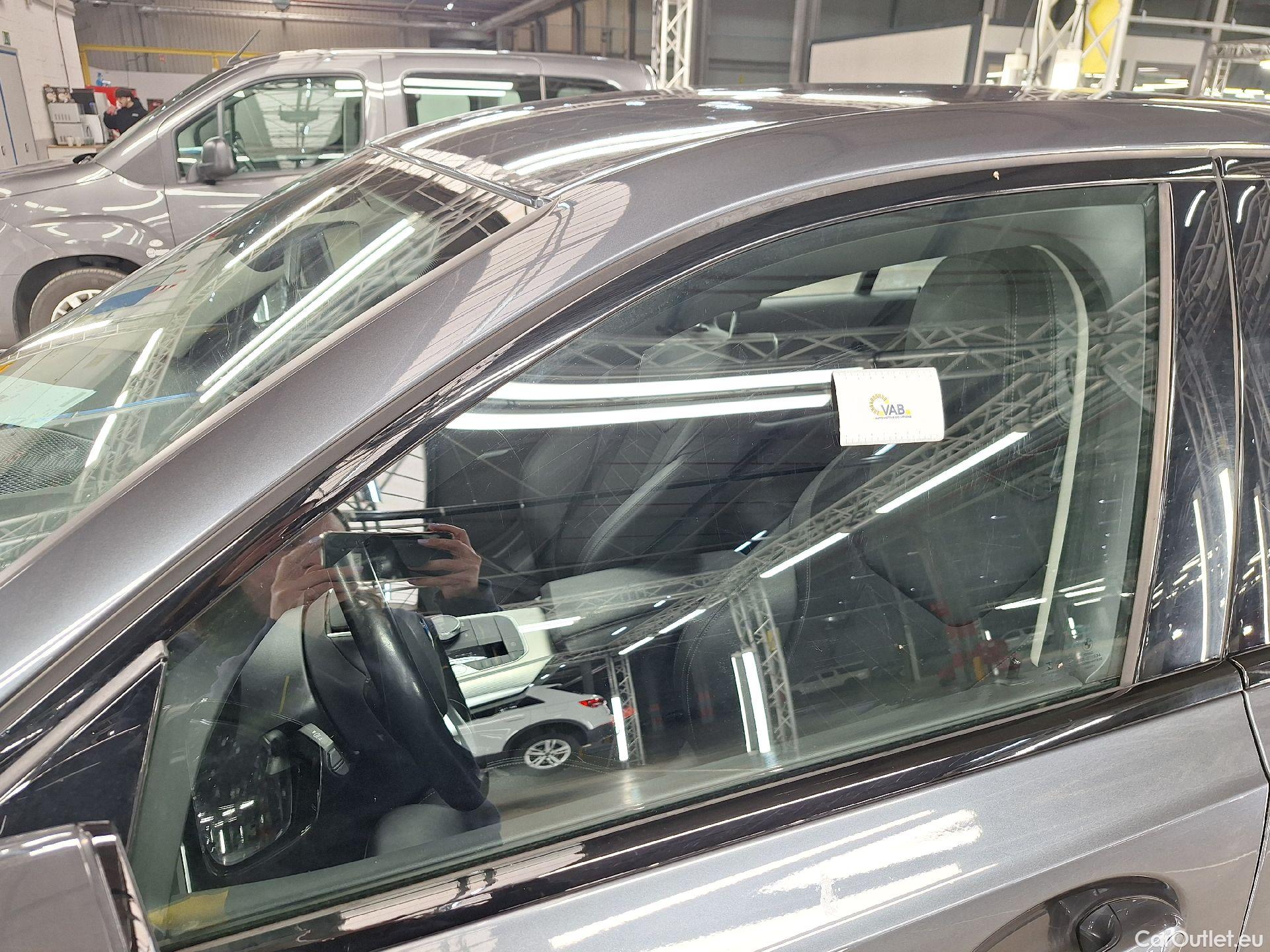  Bmw  Serie 3 BMW, 3-serie '18, BMW 3 Reeks Berline 318dA (110 kW) 4d #46